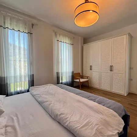 4 Bedroom With Private Pool And Separate Staff In Villa Yalikavak