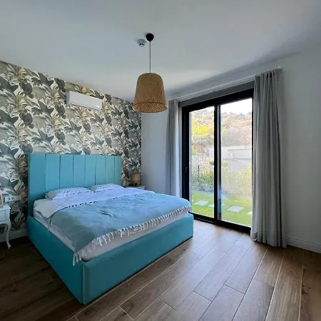 4 Bedroom With Private Pool And Separate Staff In Villa *